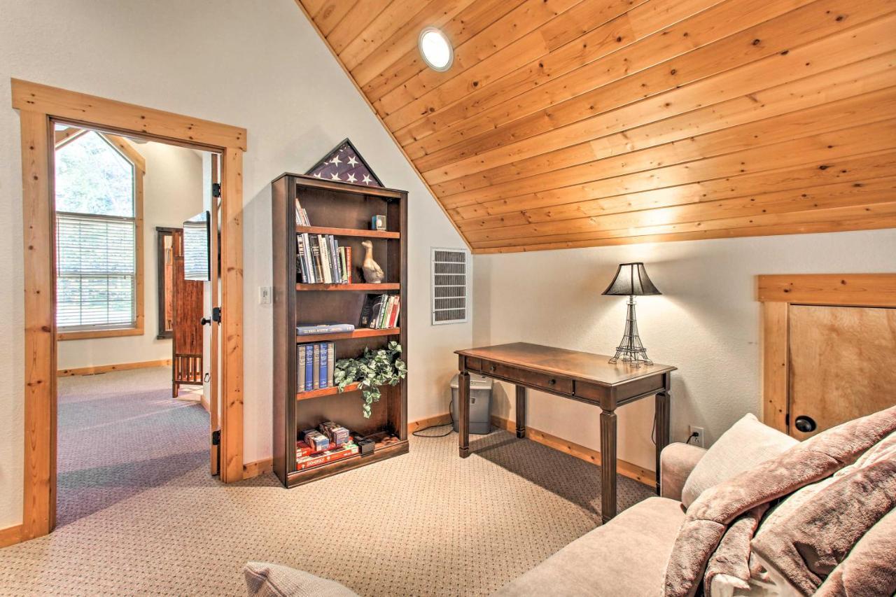 Klamath Falls Cabin Retreat With Deck And Grill! Exteriör bild