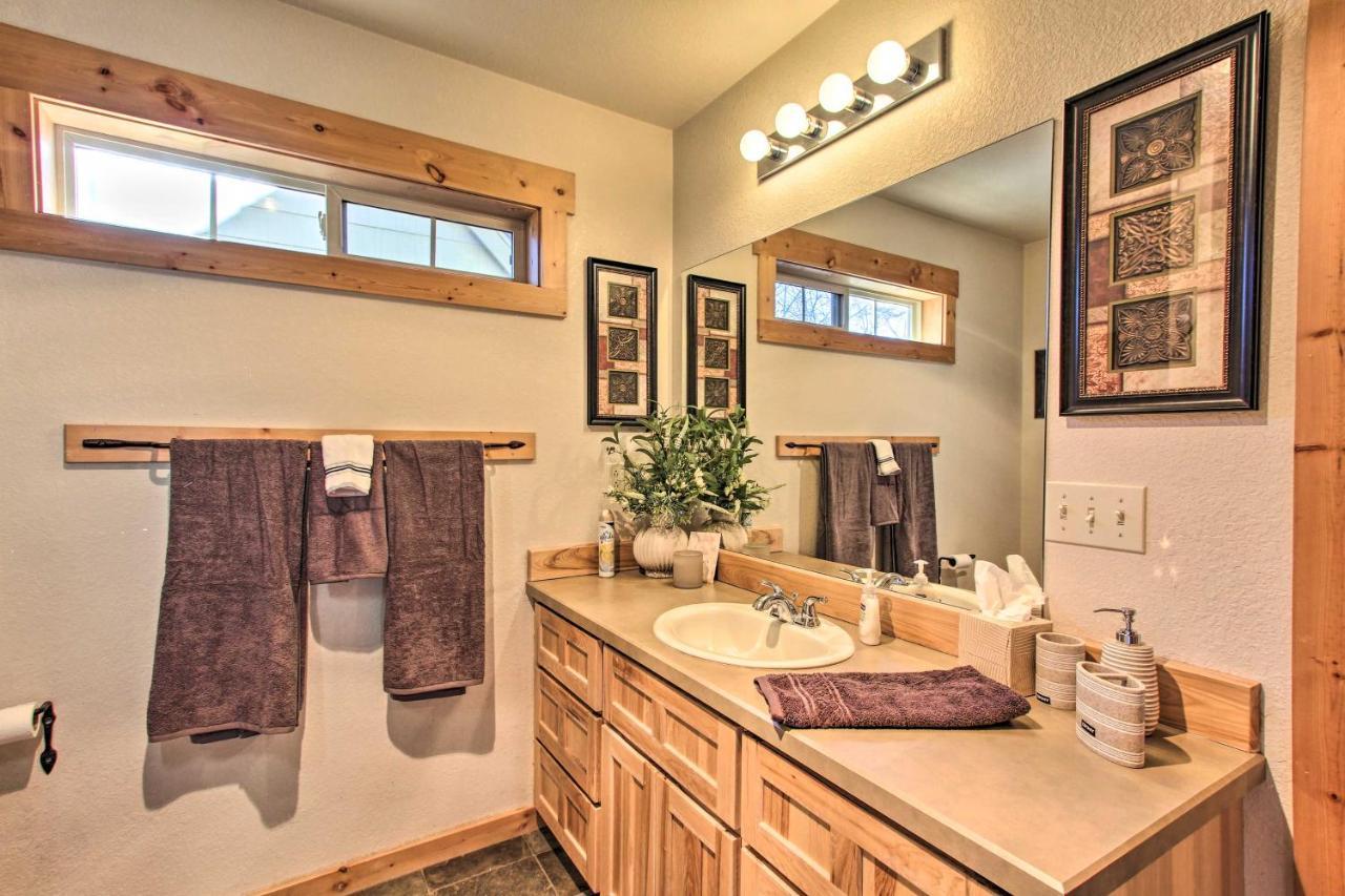 Klamath Falls Cabin Retreat With Deck And Grill! Exteriör bild