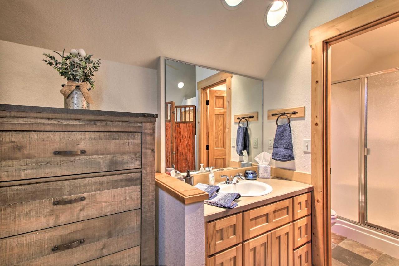 Klamath Falls Cabin Retreat With Deck And Grill! Exteriör bild